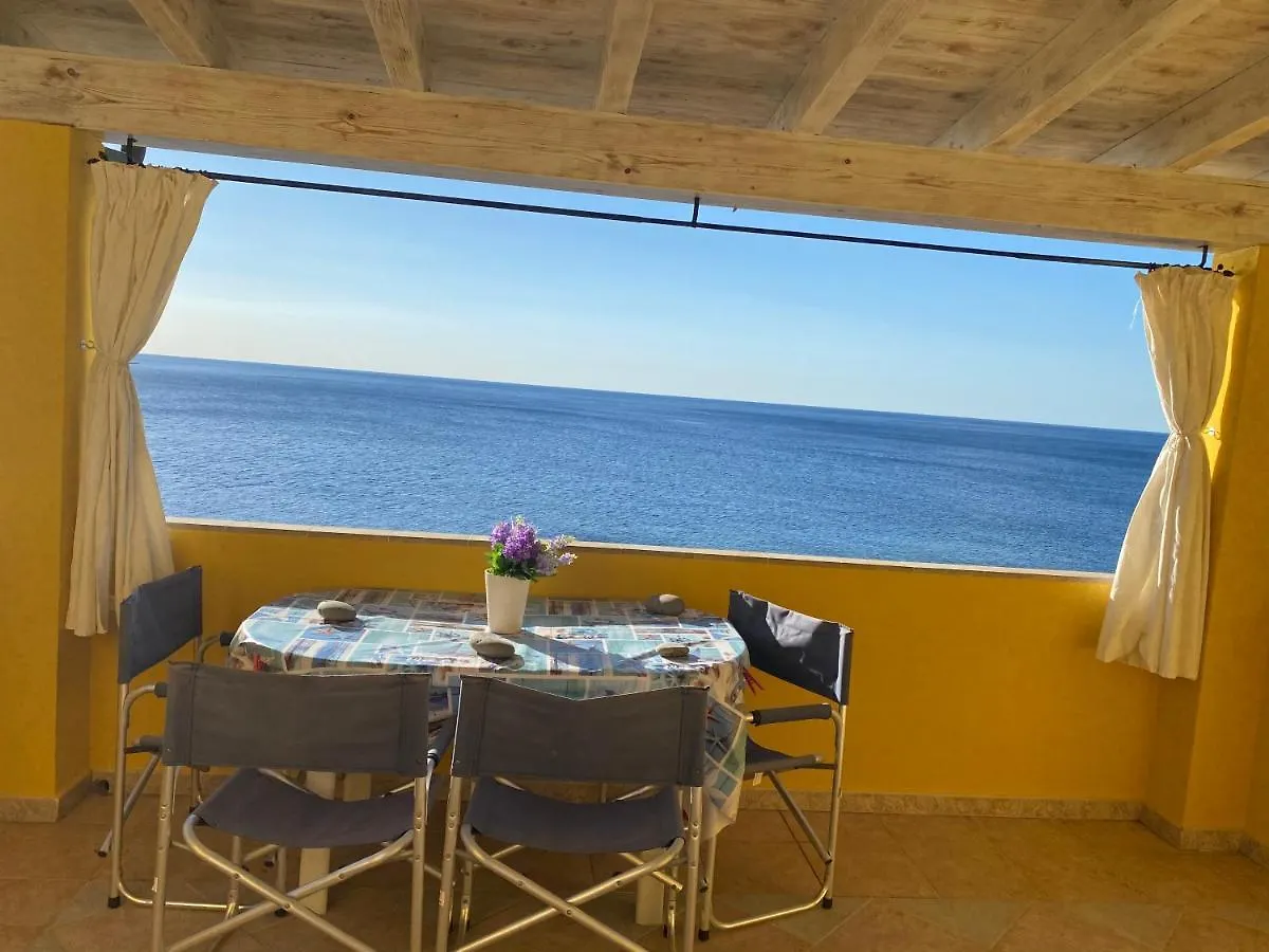 La Casa Gialla Cala Gonone Italia